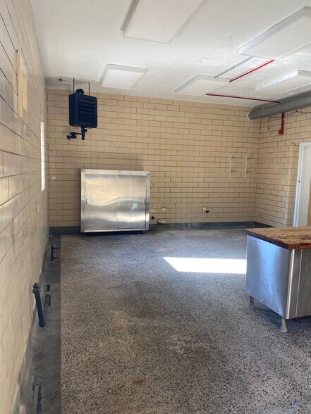 More Photos Of 319 N Wayne St, Piqua Loft Creative Space For Lease