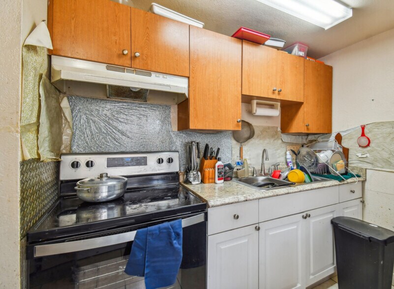 More Photos Of 4507-4517 E Giddens Ave, Tampa Multifamily For Sale