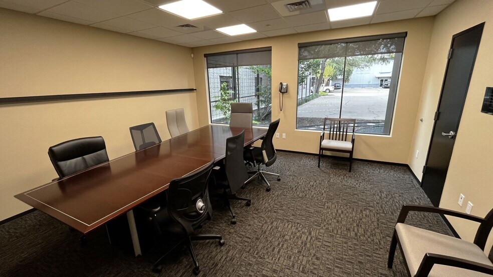 More Photos Of 2503 South Blvd, Houston Office For Sale
