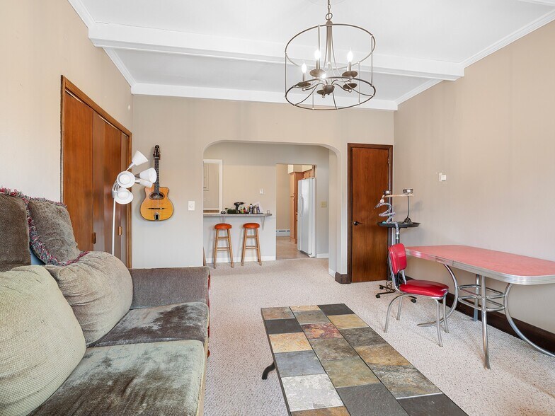 More Photos Of 520 2nd St, Excelsior Funeral Home For Sale