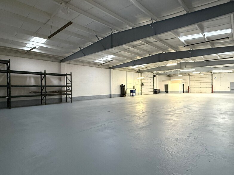 More Photos Of 151 Ferris st, Galesburg Warehouse For Sale