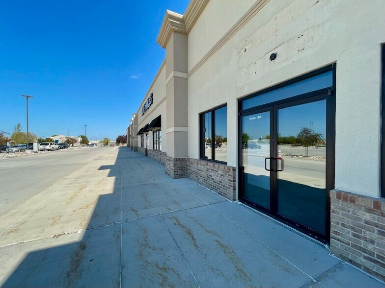 More Photos Of 5012 3rd Ave, Kearney Unknown For Lease