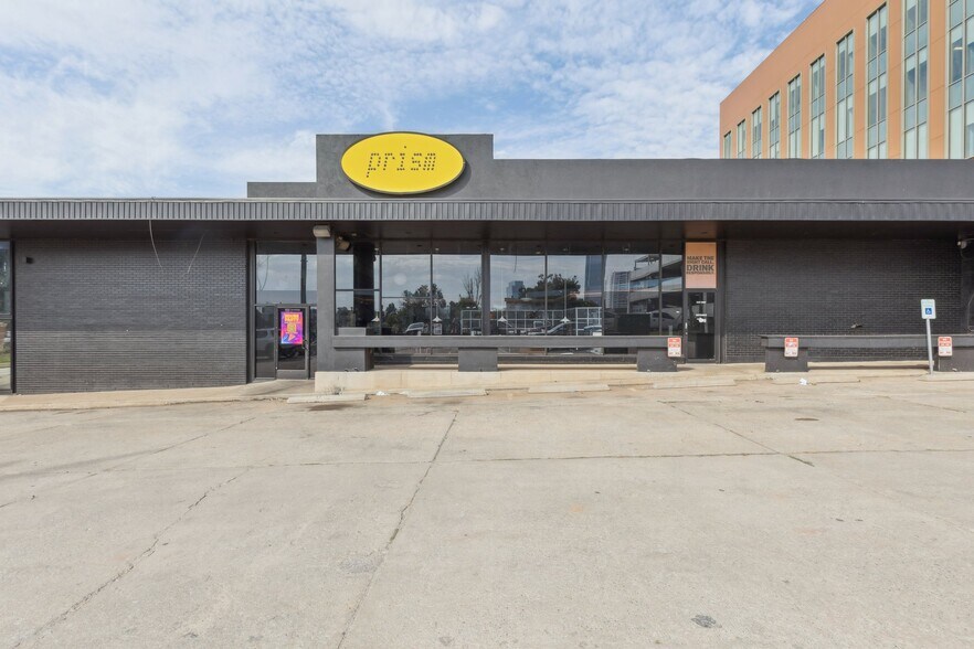 More Photos Of 1012 N Walker Ave, Oklahoma City Bar For Lease