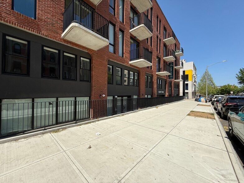 More Photos Of 87-89 George St, Brooklyn Office For Lease