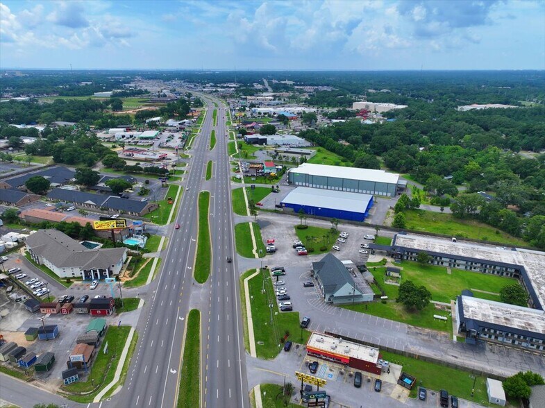 More Photos Of 6911 Pensacola Blvd, Pensacola Land For Sale