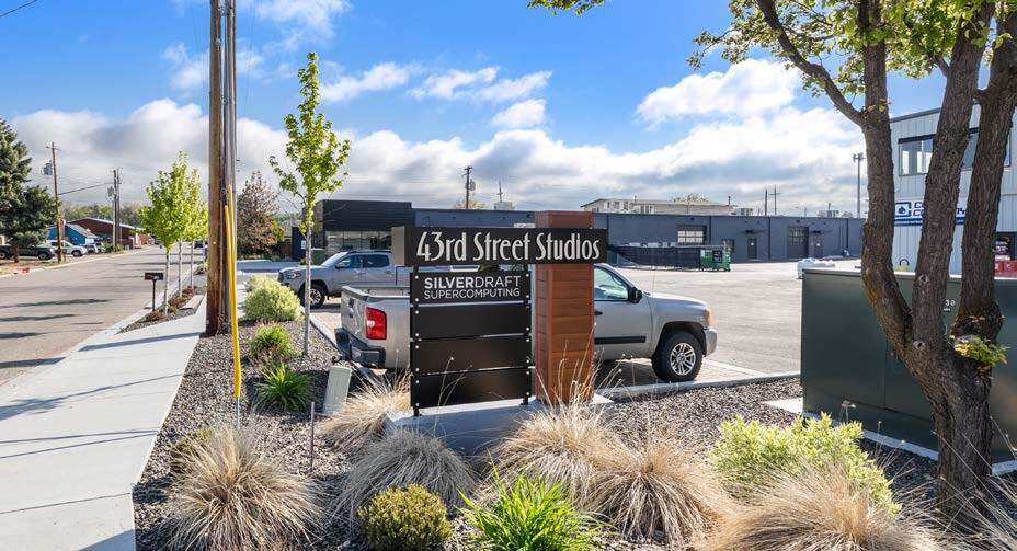 More Photos Of 113 W 43rd St, Garden City Research And Development For Sale