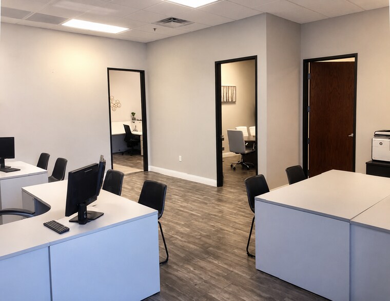More Photos Of 8631 S Priest Dr, Tempe Office For Sale