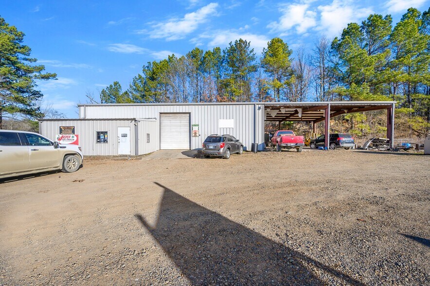 More Photos Of 1277 E Martin Luther King Dr, Broken Bow Office For Sale