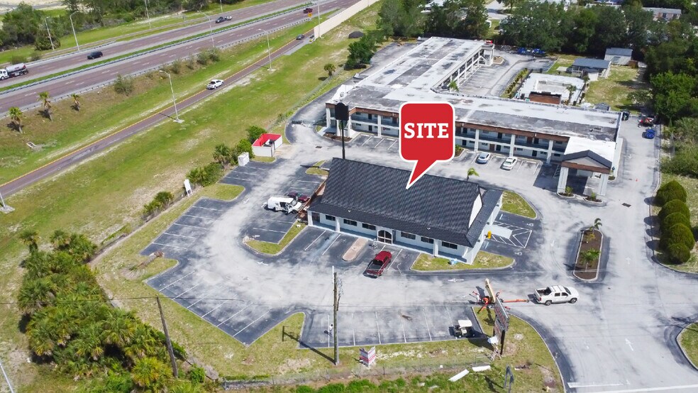 More Photos Of 3490 Garden St, Titusville Restaurant For Lease