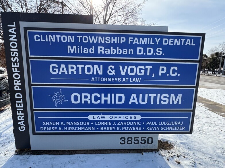More Photos Of 38550 Garfield Rd, Clinton Township Medical For Lease