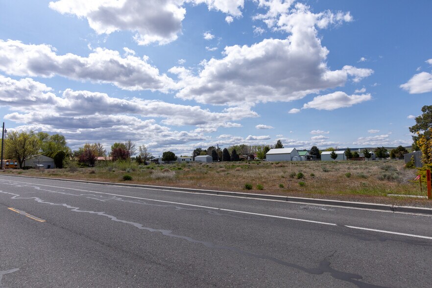 Primary Photo Of 400 S Division St, Soap Lake Land For Sale