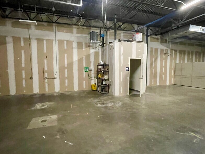 More Photos Of 4100-4136 Lafayette Blvd, Fredericksburg Light Distribution For Lease