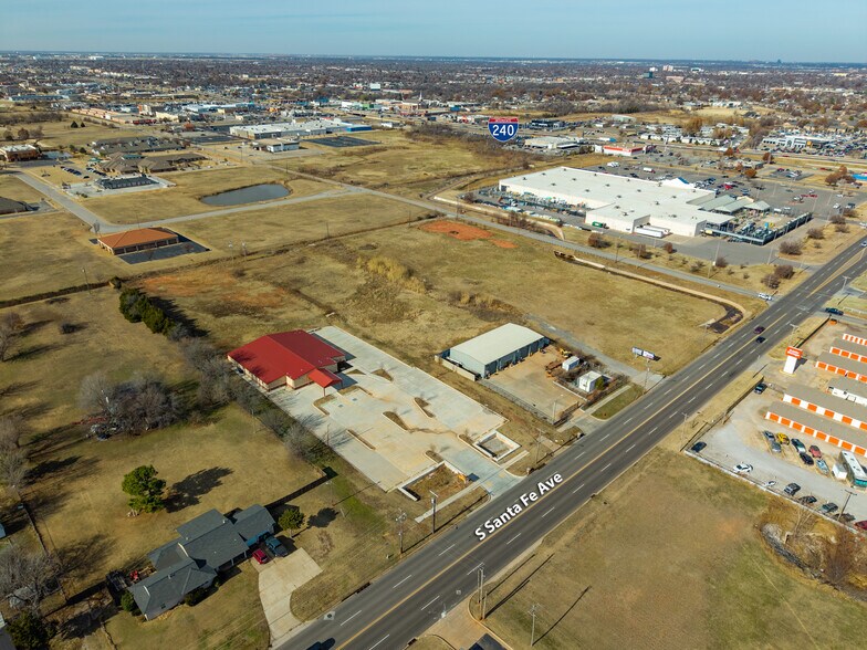 More Photos Of 8017 S Santa Fe Ave, Oklahoma City Religious Facility For Sale