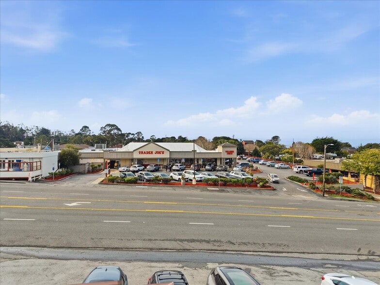 More Photos Of 1157 Forest Ave, Pacific Grove Freestanding For Sale