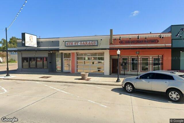 More Photos Of 524 6th St N, Texas City Restaurant For Lease