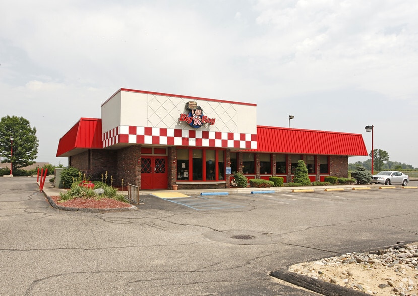 More Photos Of 1000 Dexter St, Milan Restaurant For Sale