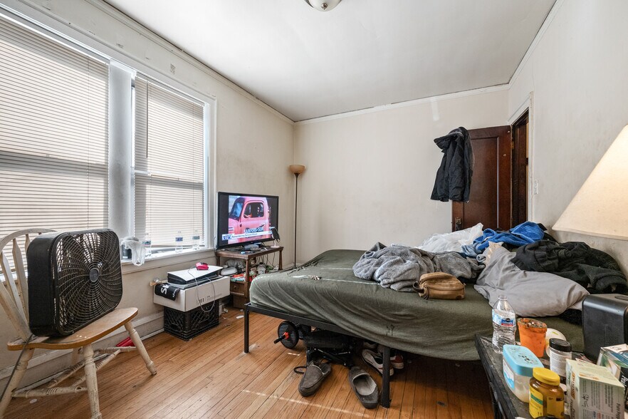 More Photos Of 414 E 76th St, Chicago Apartments For Sale