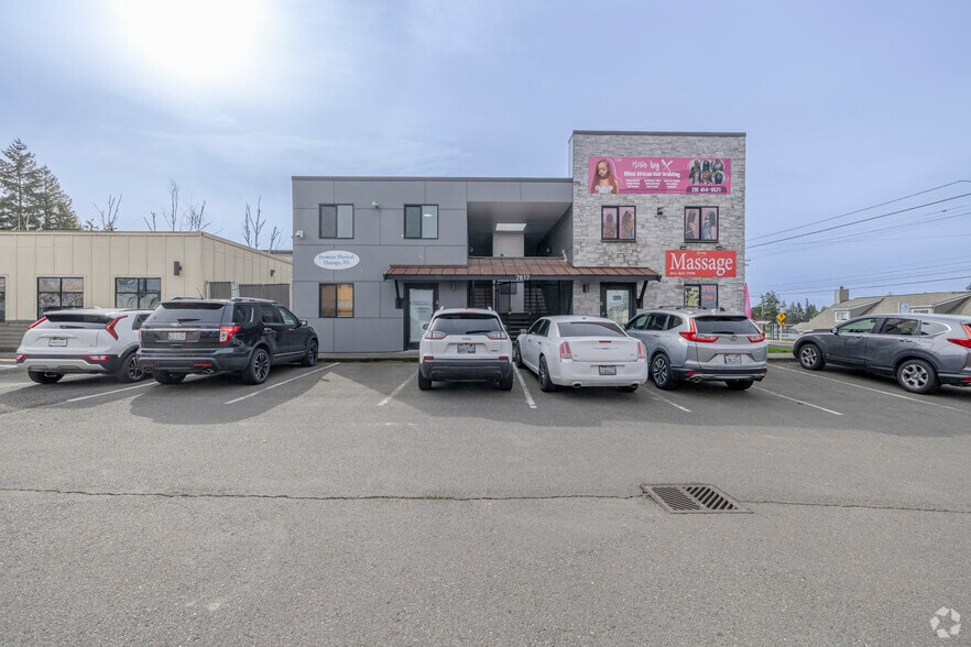 More Photos Of 7817 Pacific Ave, Tacoma Office For Sale