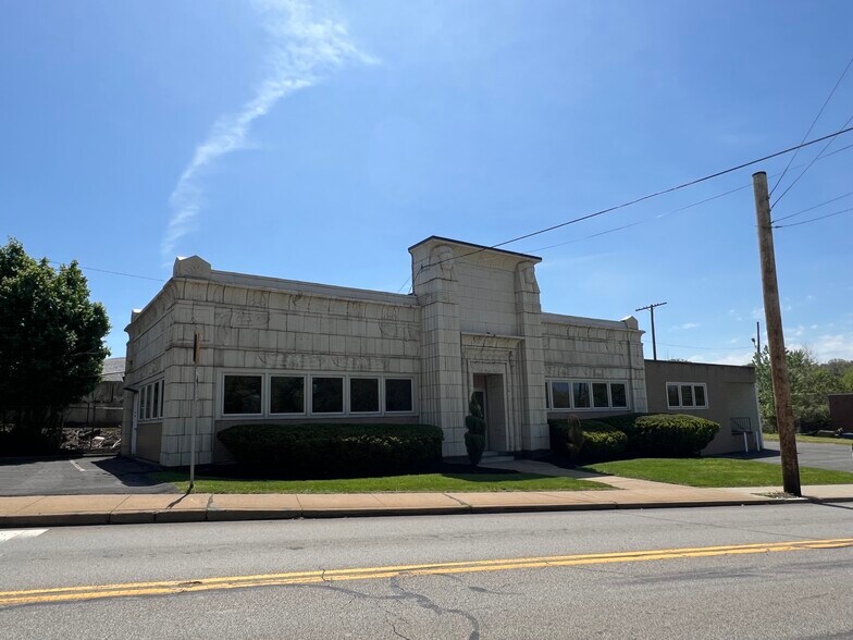 More Photos Of 810 Noblestown Rd, Carnegie Office For Sale