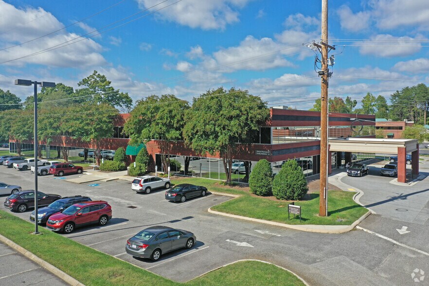 More Photos Of 1208 Eastchester Dr, High Point Office For Sale