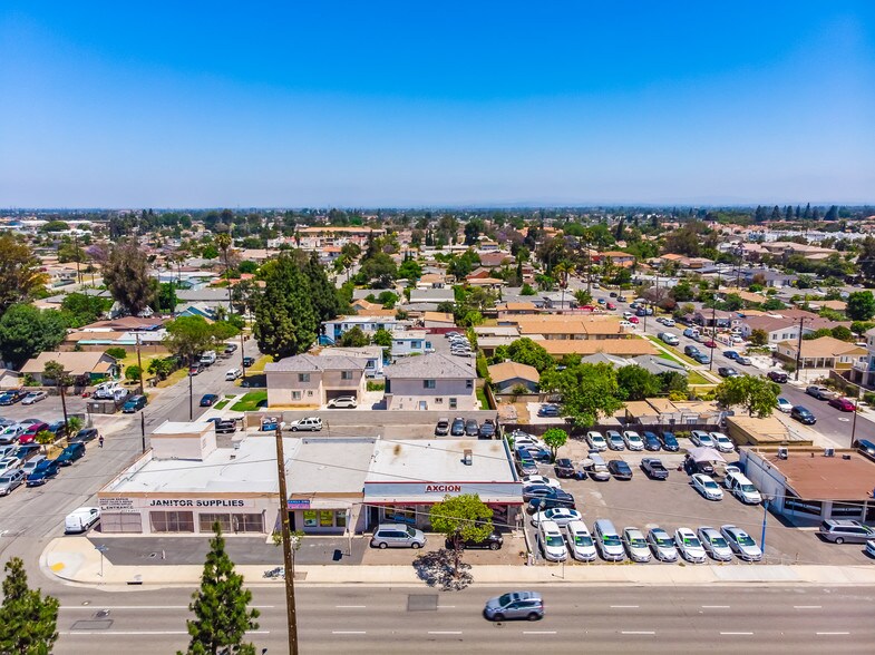 More Photos Of 8581 Garden Grove Blvd, Garden Grove Freestanding For Sale