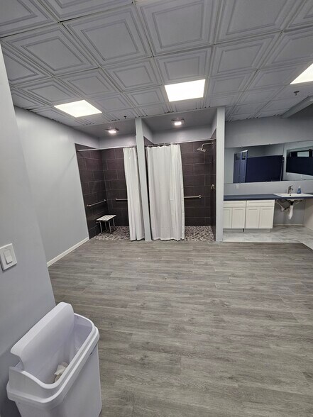 More Photos Of 6946 Post Rd, North Kingstown Medical For Lease