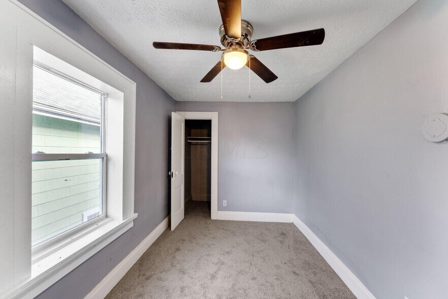 More Photos Of 361 1/2 S Harris Ave, Columbus Apartments For Sale