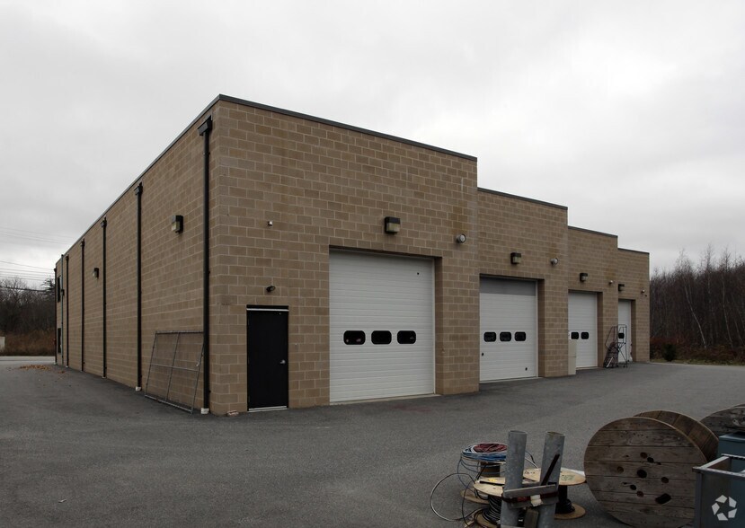 More Photos Of 81 Western Industrial Dr, Cranston Warehouse For Sale