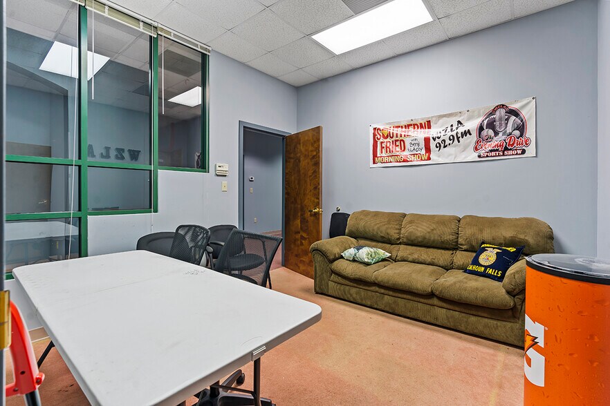More Photos Of 353 Highway 28 Byp, Abbeville Office Residential For Sale