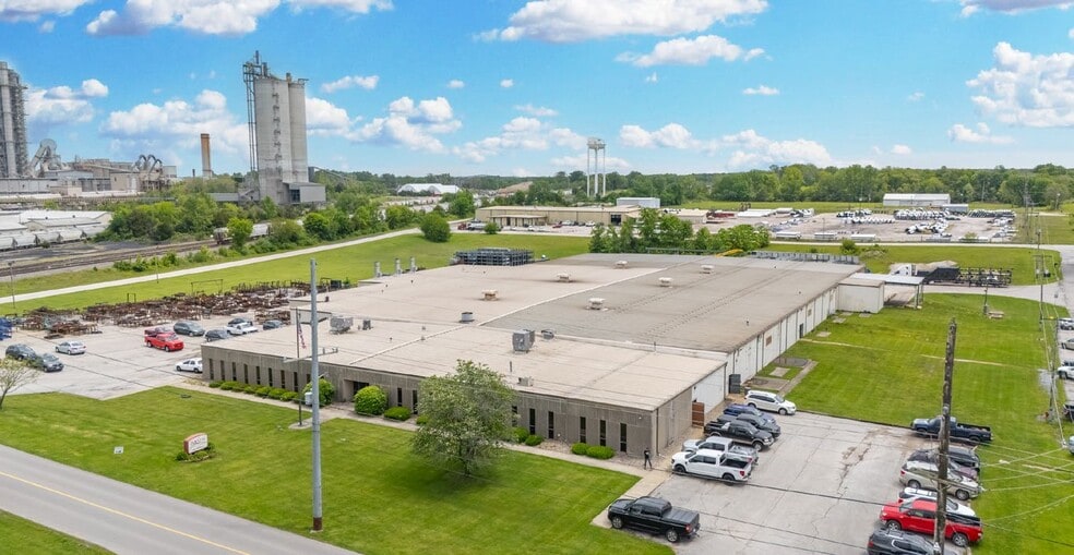 More Photos Of 5100 S Meridian Rd, Mitchell Warehouse For Sale