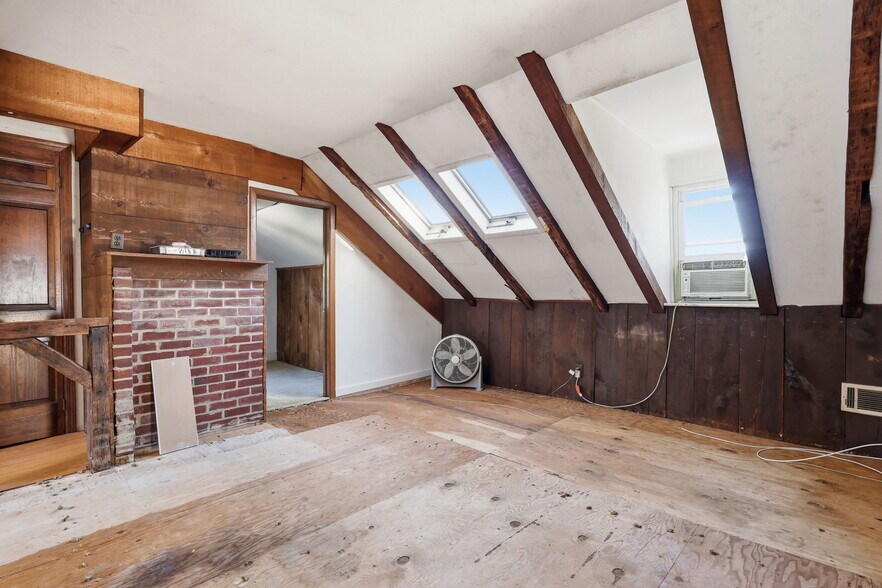 More Photos Of 2695 Main St, Lawrence Apartments For Sale