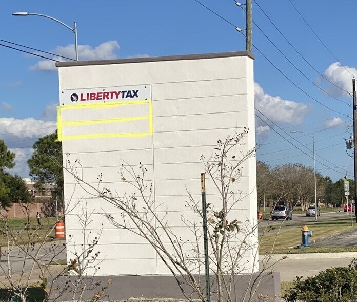 More Photos Of 12280 Broadway St, Pearland Office Residential For Lease