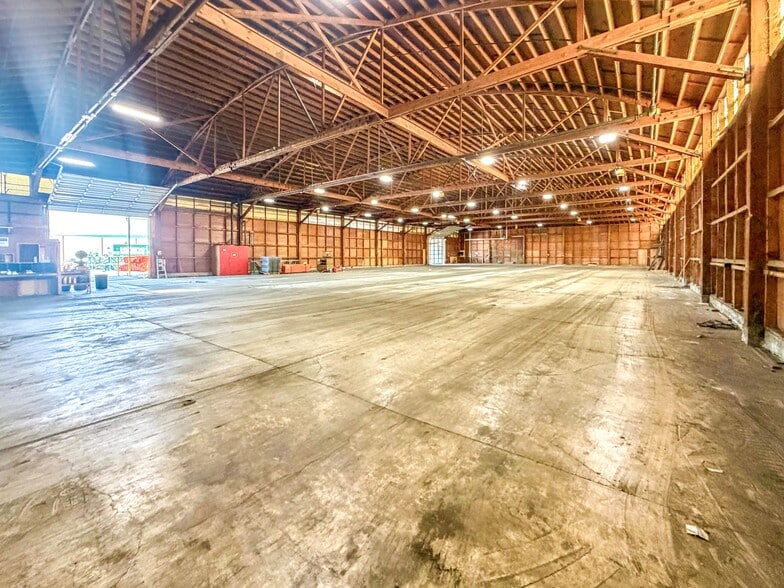More Photos Of 2194 Sage Rd, Medford Warehouse For Sale
