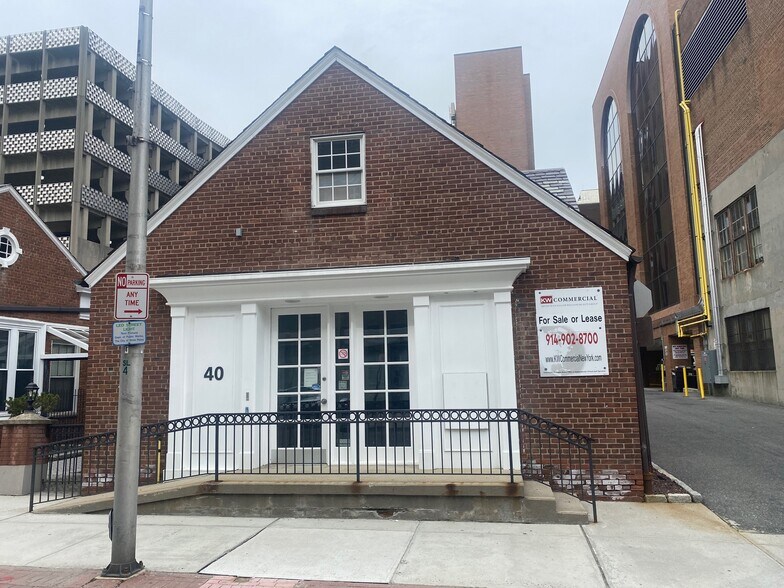 Primary Photo Of 40 Church St, White Plains Bank For Lease