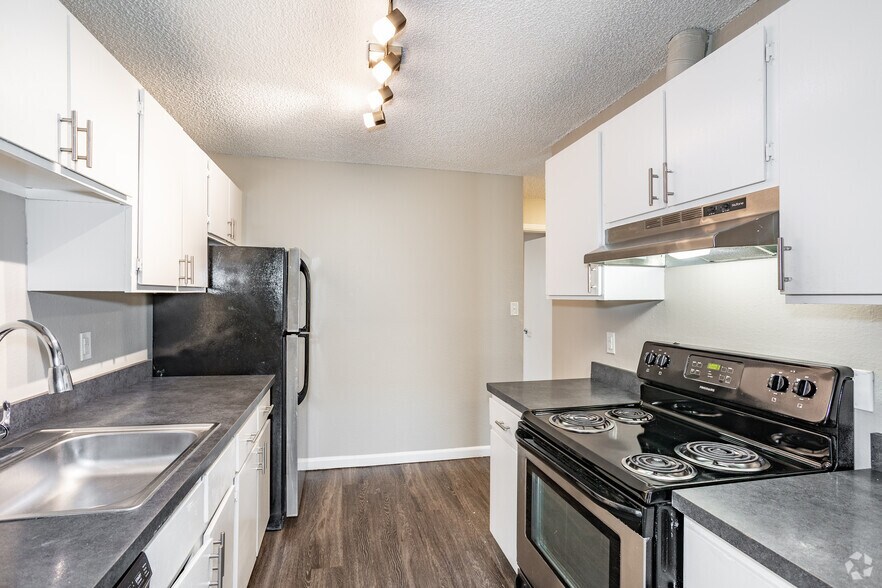 More Photos Of 1852 S Wadsworth Blvd, Lakewood Apartments For Sale