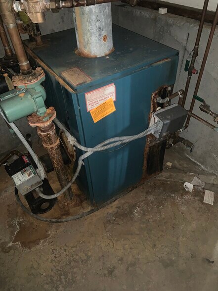 More Photos Of 62 Lakeview St, Leominster Warehouse For Sale