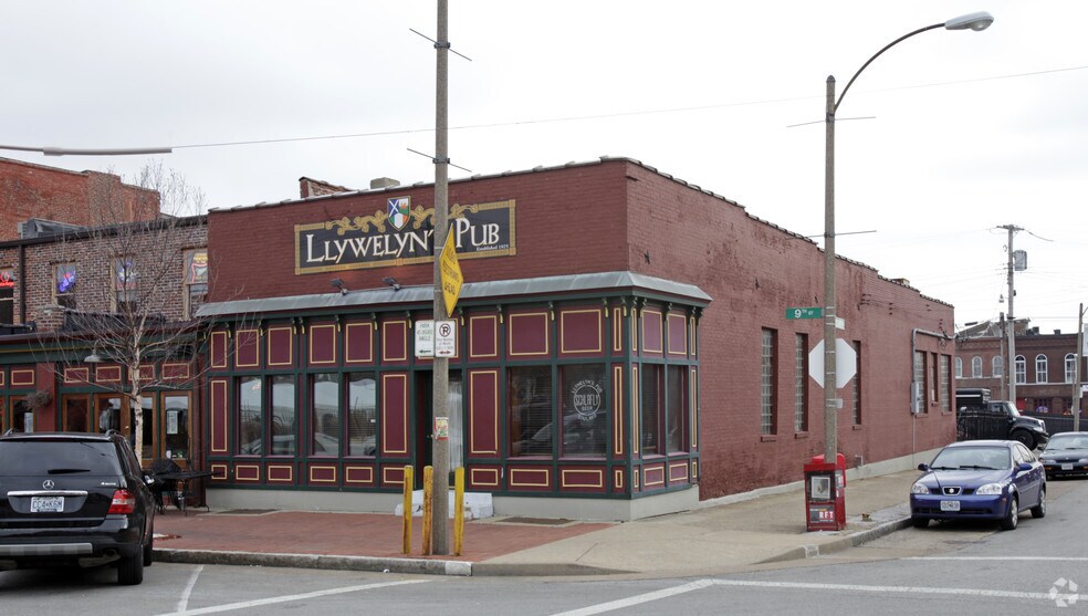 Primary Photo Of 1722-1732 S 9th St, Saint Louis Restaurant For Sale