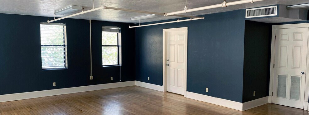 More Photos Of 19 SW 2nd St, Gainesville Office For Lease