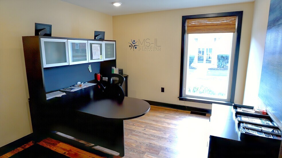 More Photos Of 710 E 64th St, Indianapolis Office For Lease