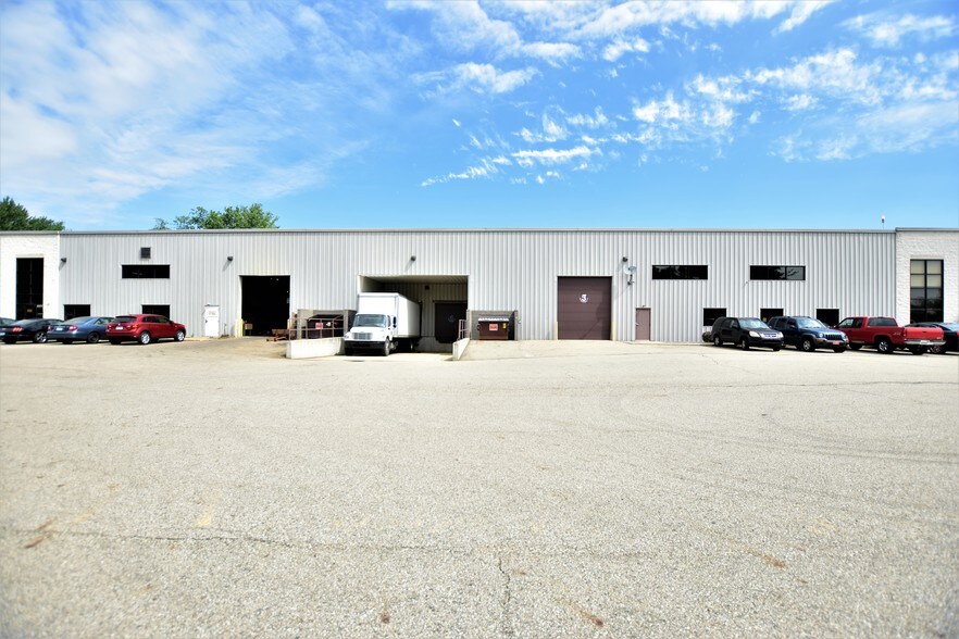 More Photos Of 8167-8197 Clyde Park Ave, Byron Center Warehouse For Lease