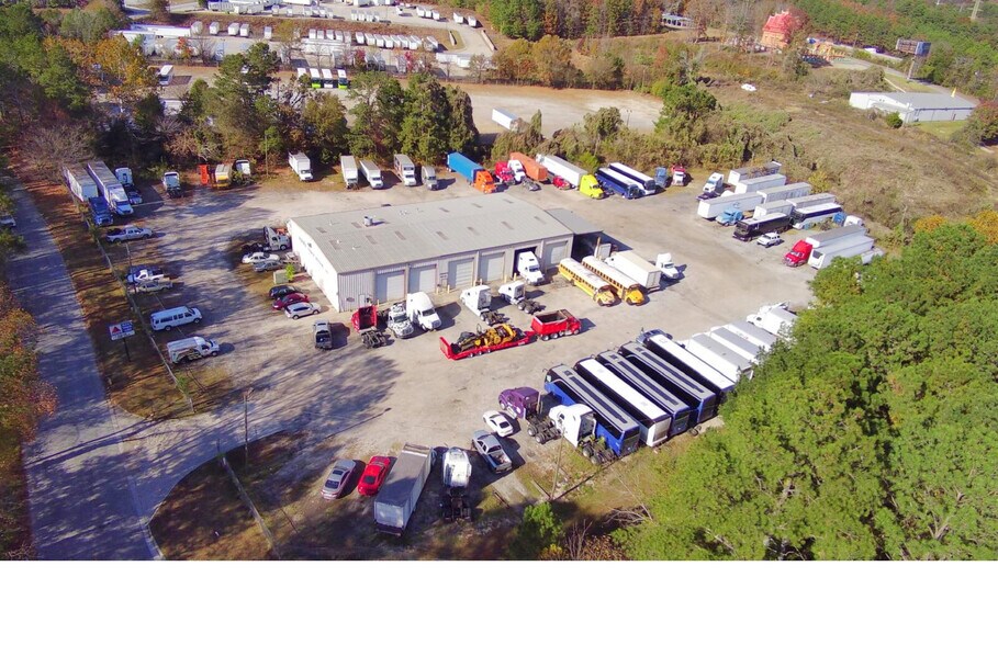 More Photos Of 4490 Bowman Industrial Ct, Conley Service For Lease