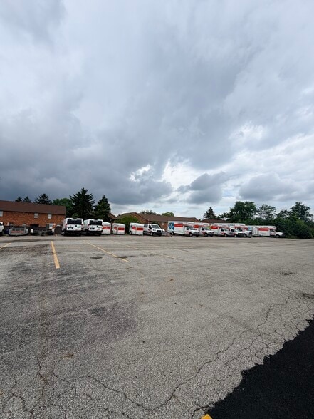 More Photos Of 1440-1466 Bethel Rd, Columbus General Retail For Sale