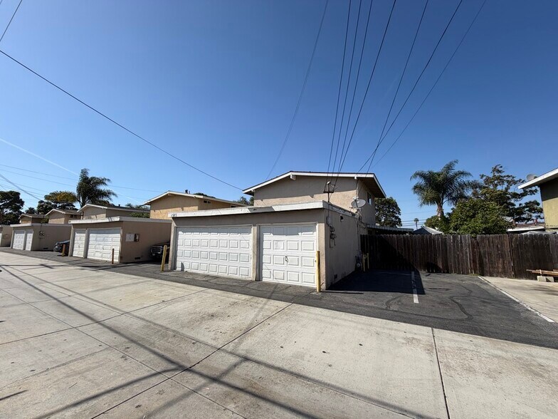 More Photos Of 1383 Baker St, Costa Mesa Apartments For Sale