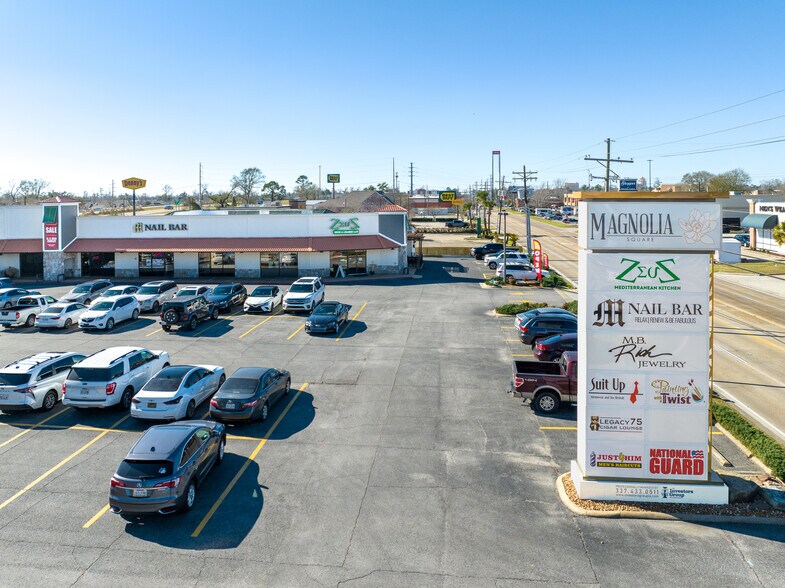 More Photos Of 603-615 W Prien Lake Rd, Lake Charles Freestanding For Lease