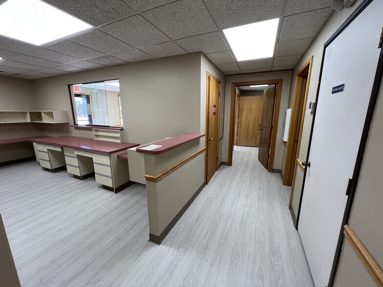 More Photos Of 155 Mount Pleasant Rd, West Newton Medical For Lease