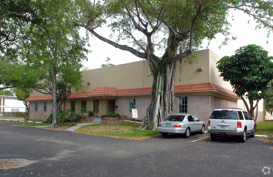 More Photos Of 3181 W Mcnab Rd, Pompano Beach Warehouse For Lease