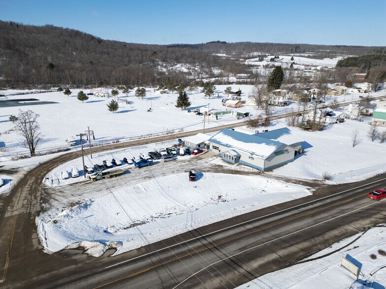 More Photos Of 5220 Maple Ln, Cuba Auto Repair For Sale