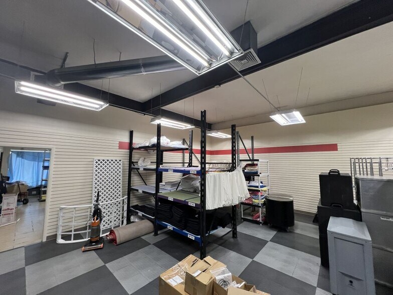 More Photos Of 304 Boston Post Rd, Orange Showroom For Sale