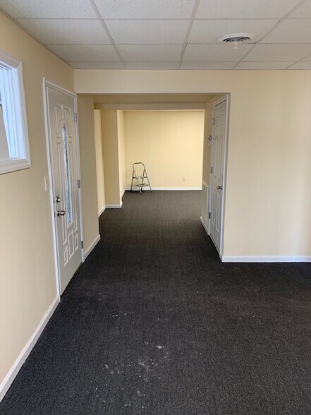 More Photos Of 1919 Deer Park Ave, Deer Park Office For Sale