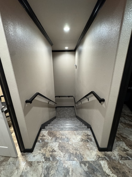 More Photos Of 12104 US-59, Victoria Industrial For Lease